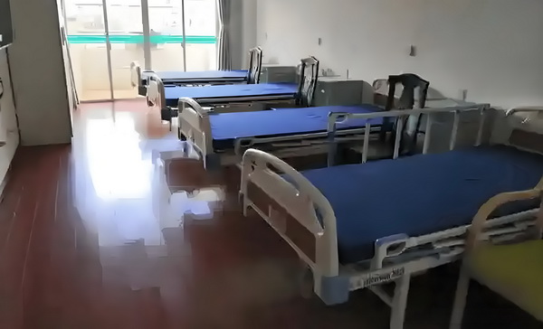 且自流年，爱在永年